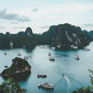Ha Long Bay Luxury 5-Star Day Cruise & Kayaking